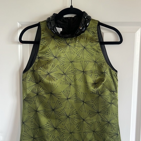 London Times Retro Green Shimmer Dress with beaded neckline Size 8 - Picture 2 of 7